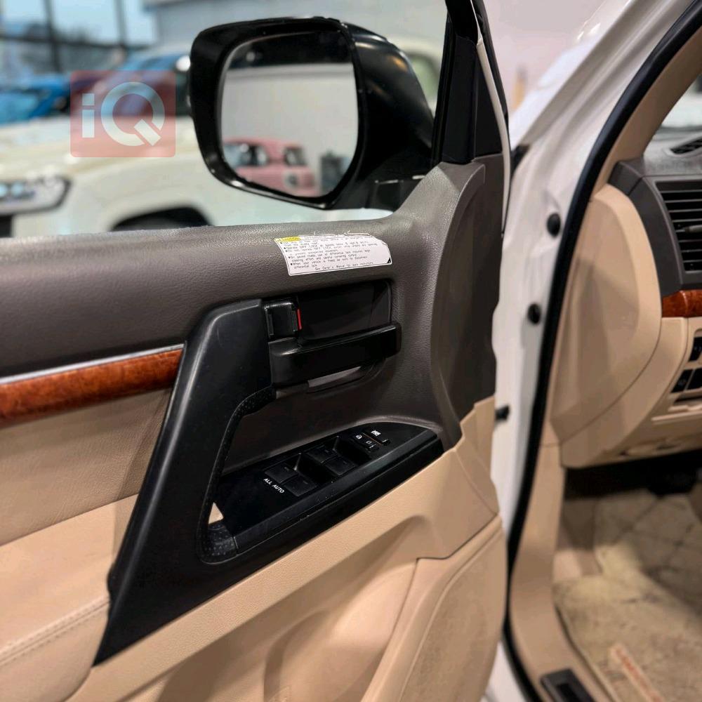 تويوتا لاندكروزر